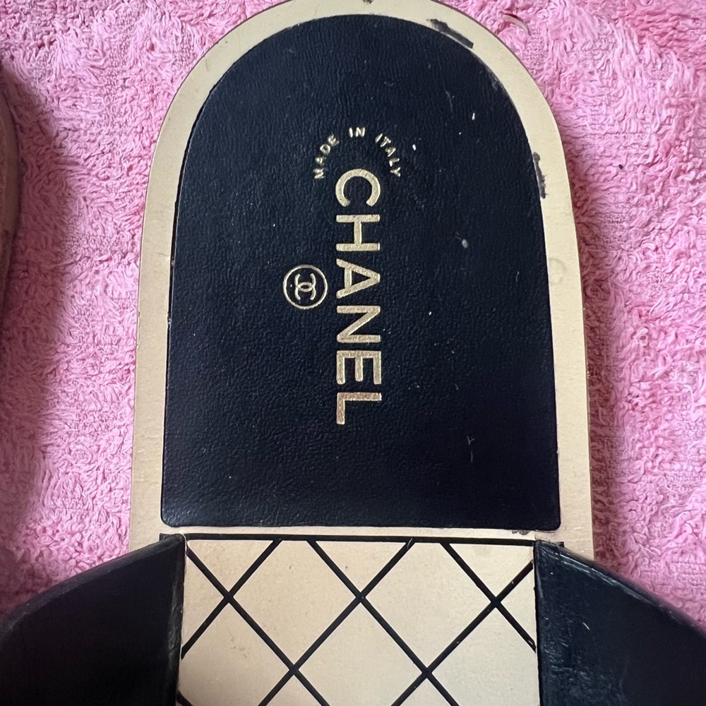 Chanel Charm Chain Flat Sandals size 39 - Picture 3 of 4